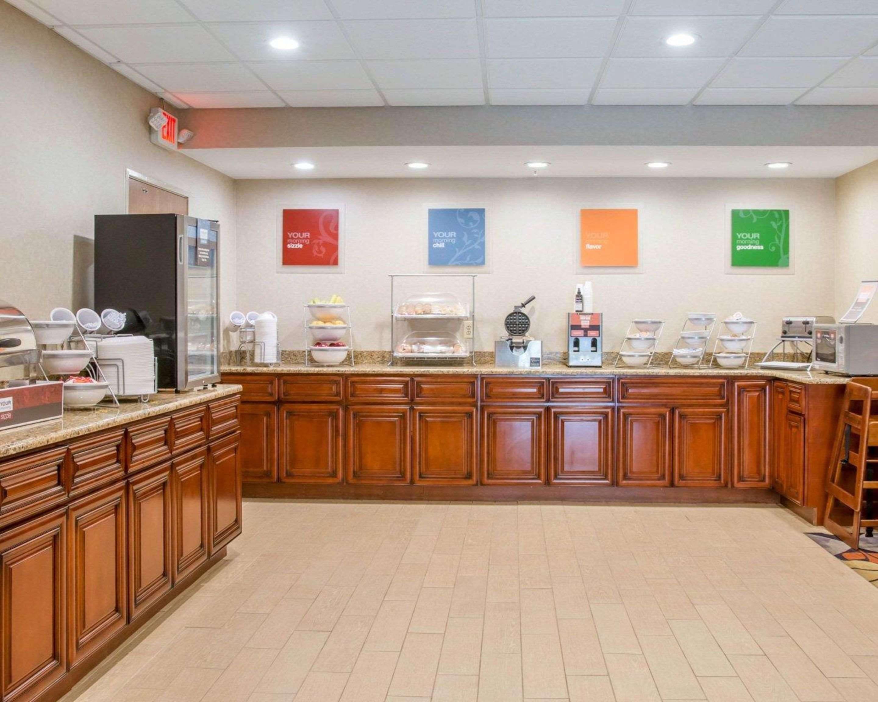 Comfort Suites Auburn Hills-Detroit Buitenkant foto
