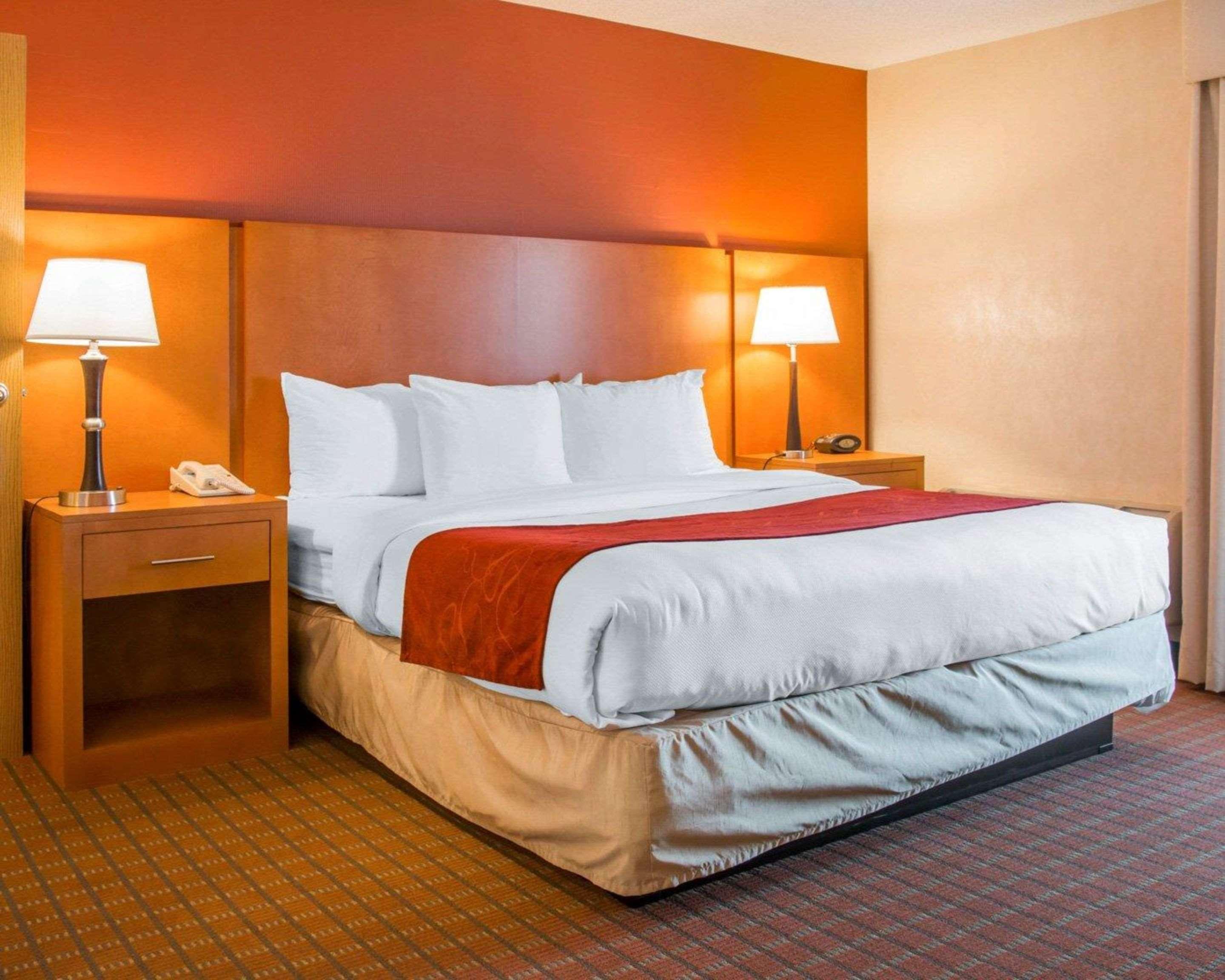 Comfort Suites Auburn Hills-Detroit Buitenkant foto