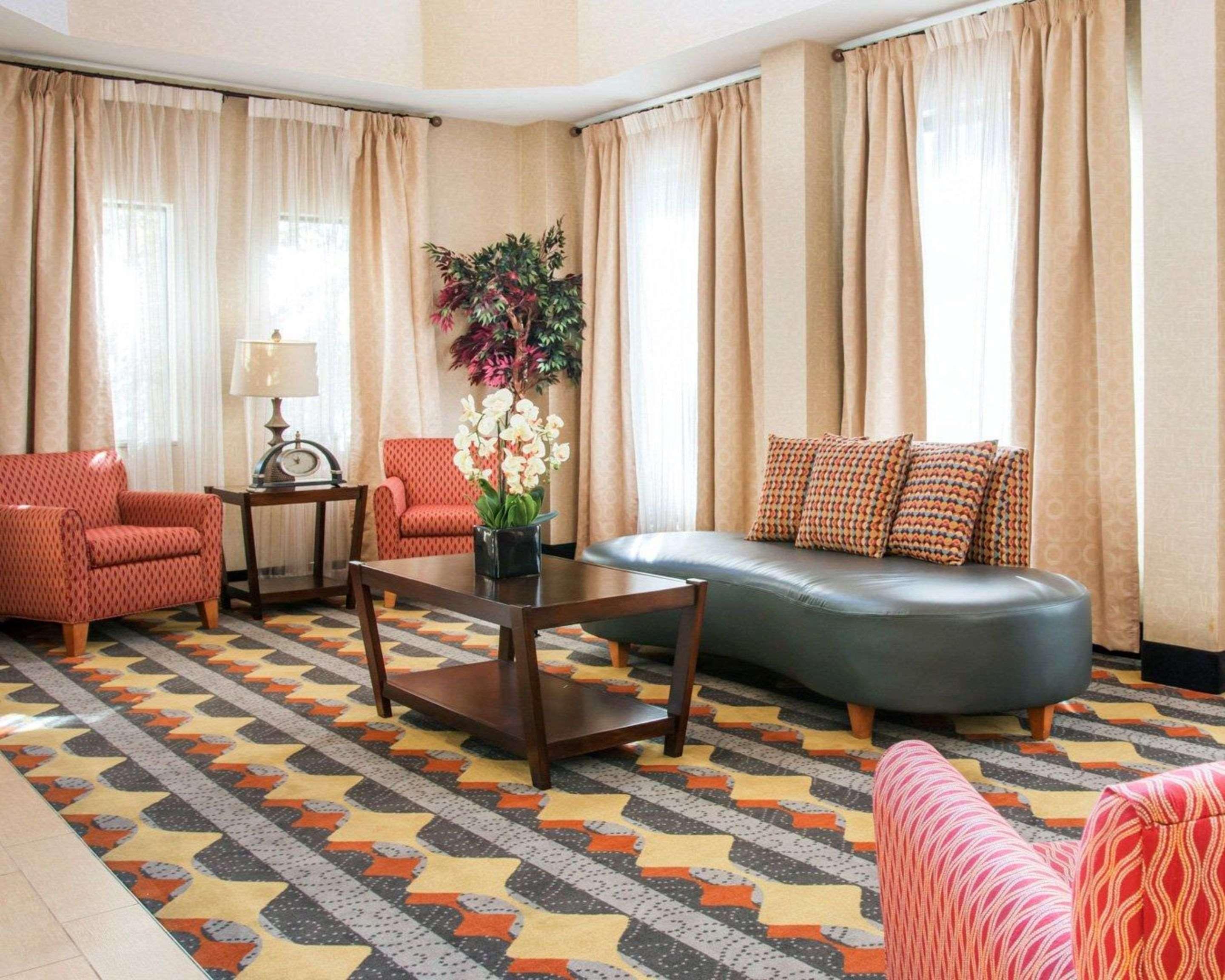 Comfort Suites Auburn Hills-Detroit Buitenkant foto