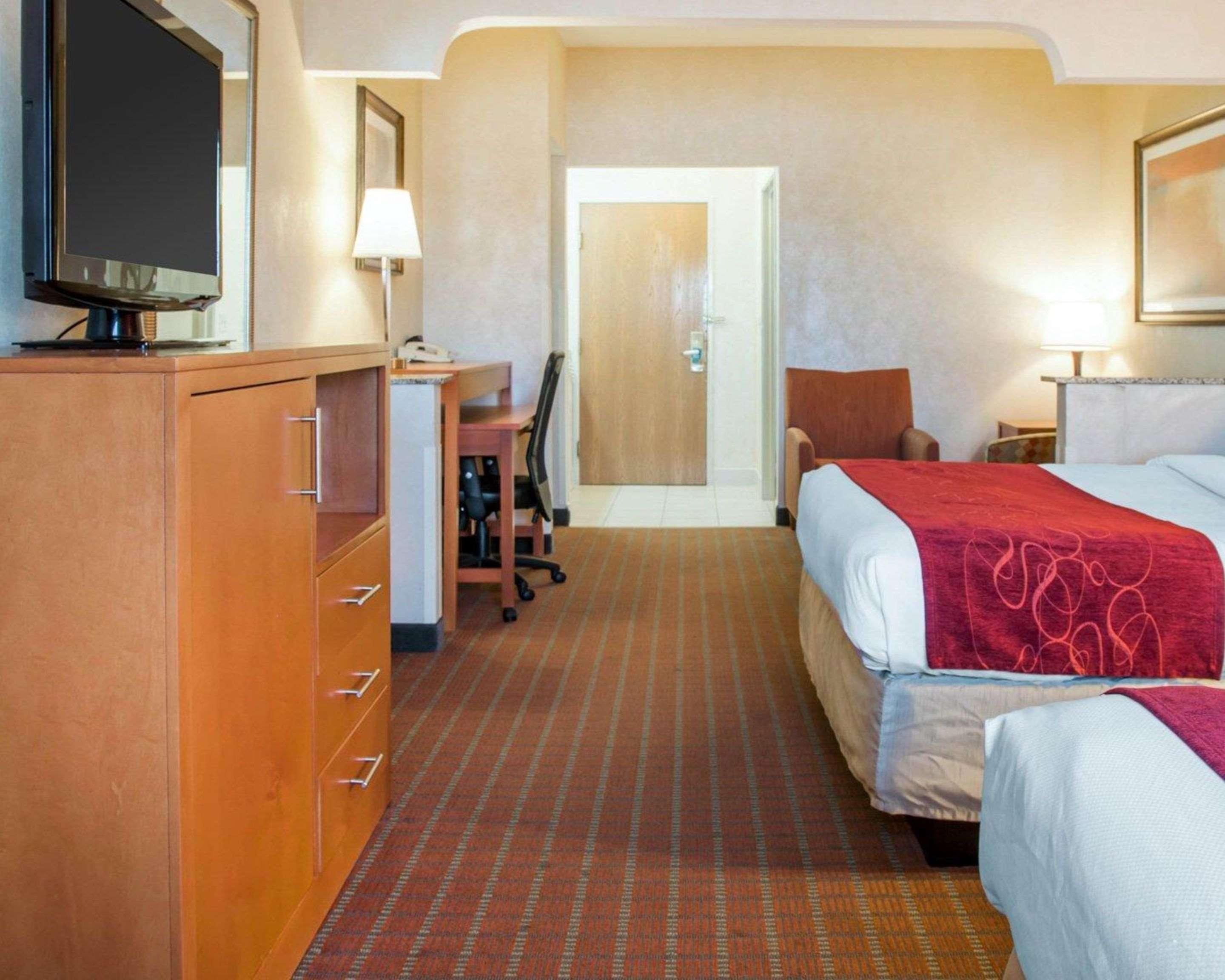 Comfort Suites Auburn Hills-Detroit Buitenkant foto