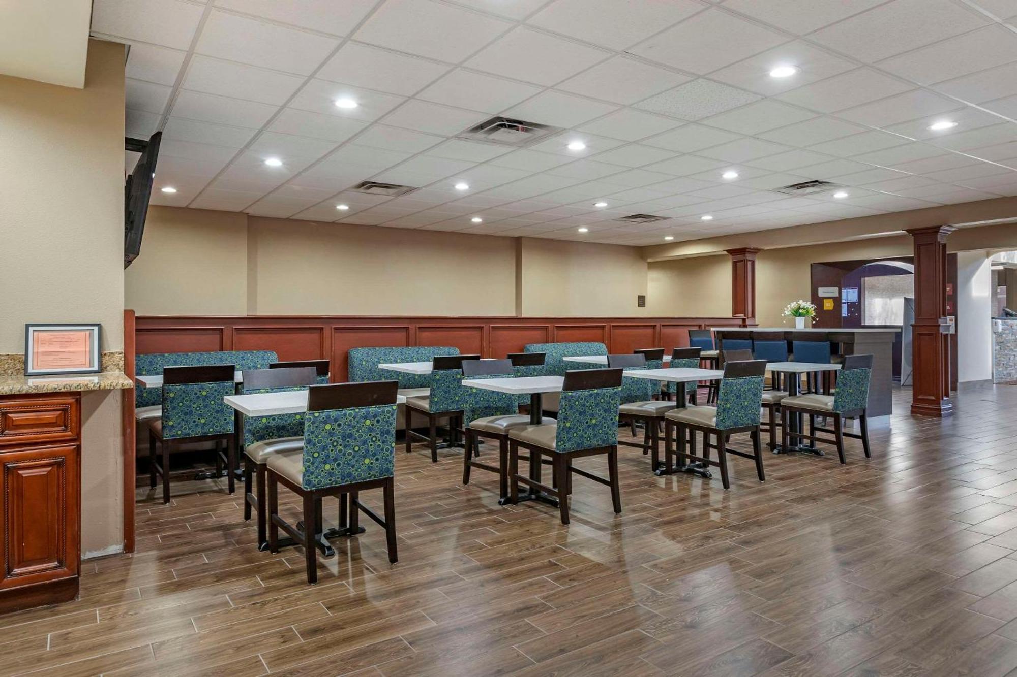Comfort Suites Auburn Hills-Detroit Buitenkant foto