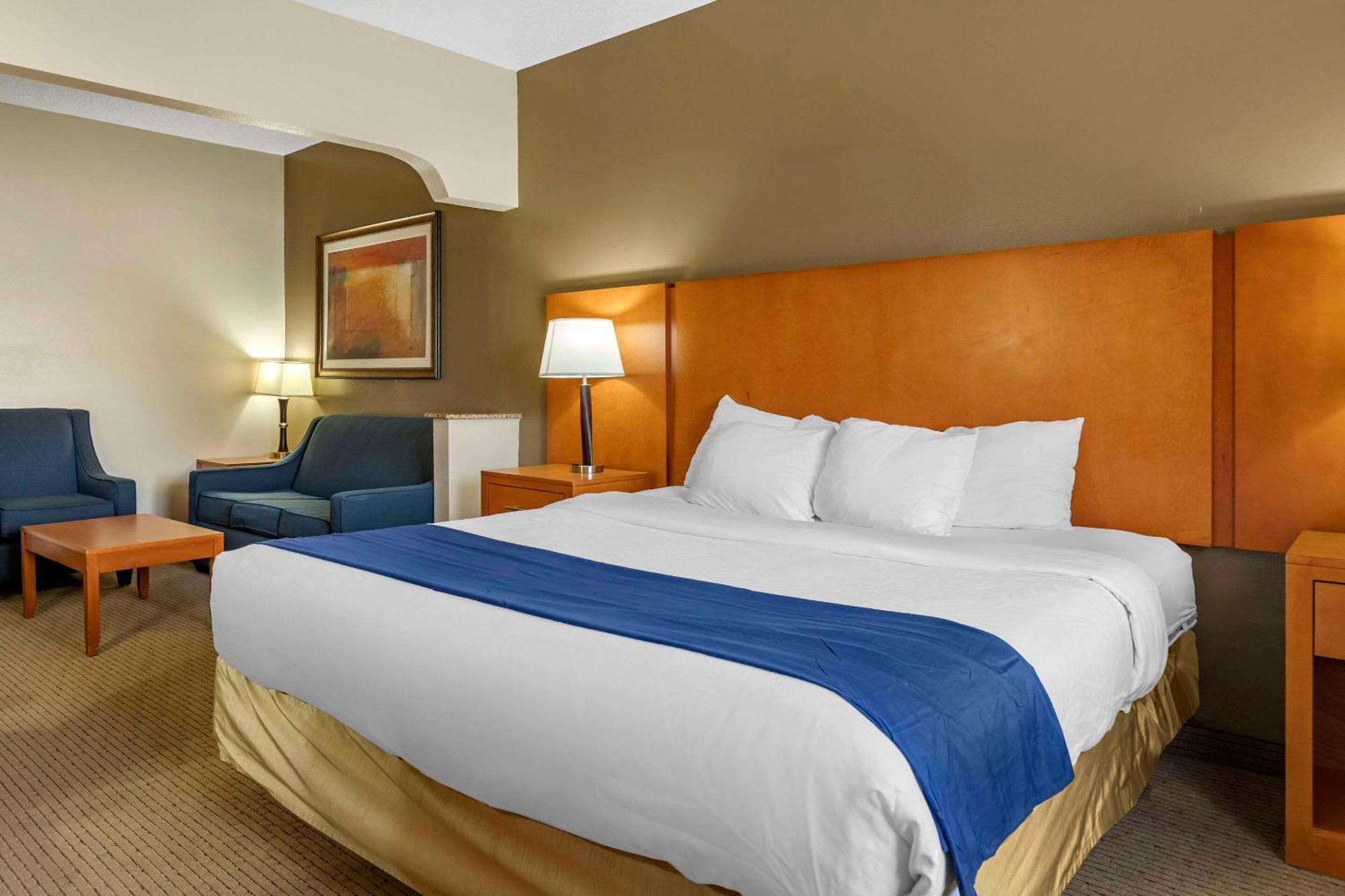 Comfort Suites Auburn Hills-Detroit Buitenkant foto
